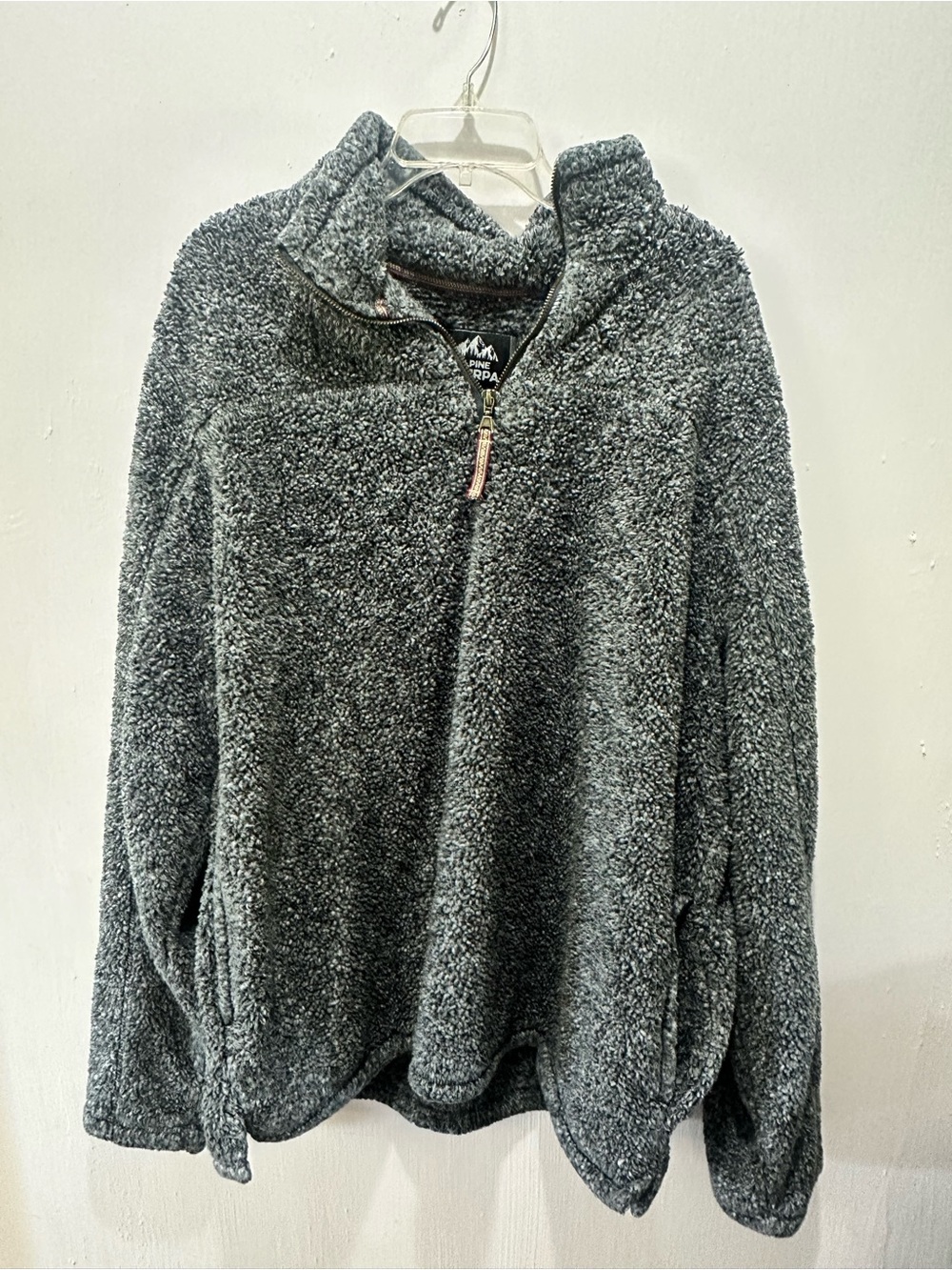 Alpine Sherpa Quarter-Zip Pullover - Charcoal Gray